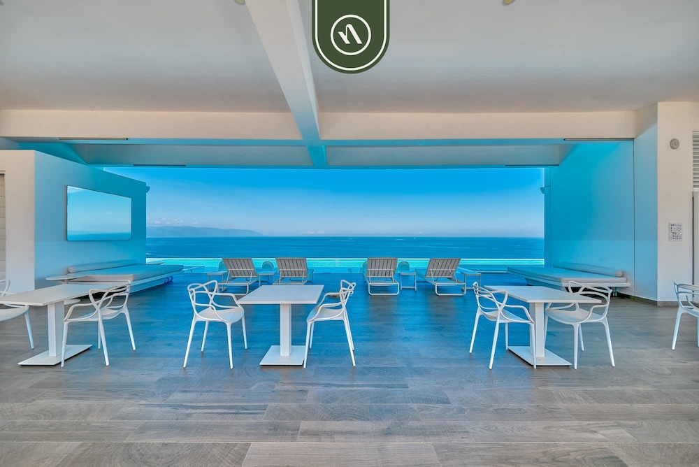 1BR Condo Near to Beach