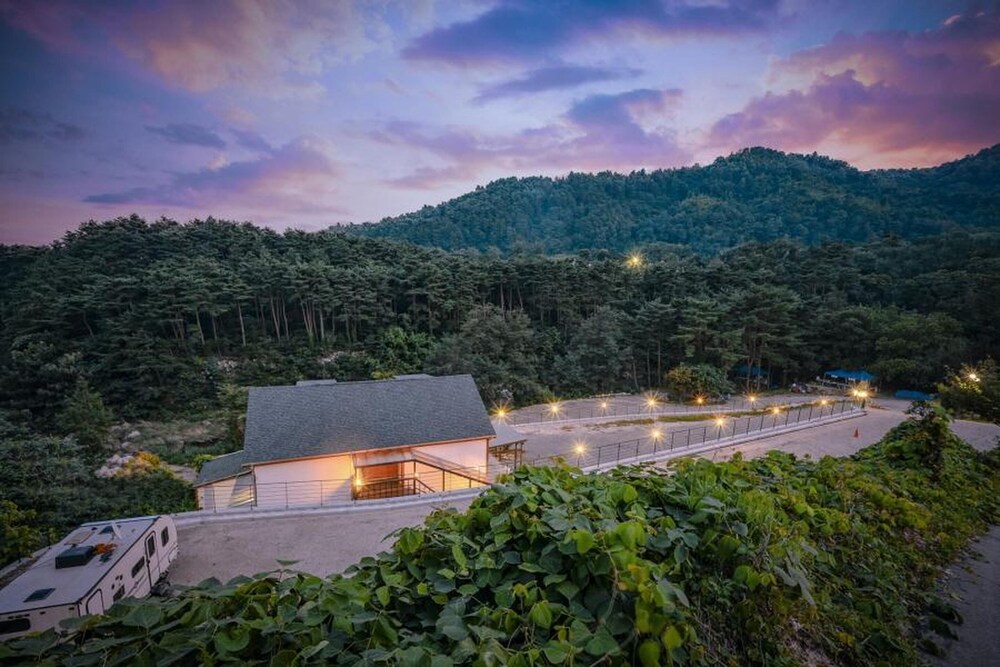 Yangyang Water Sol Valley Pension view 3
