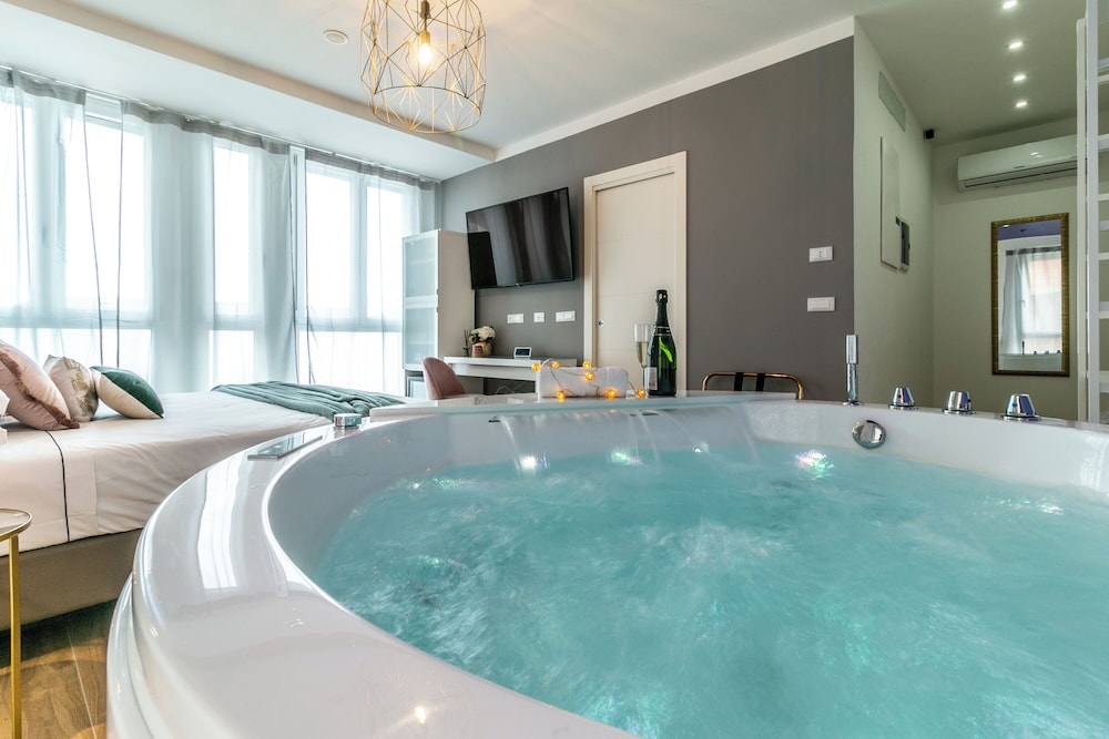 4 Star Suite SPA