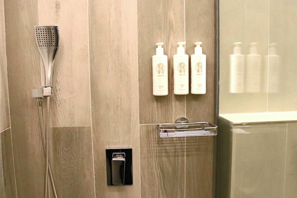 Condor Concept 7 - JVC Holiday Homes