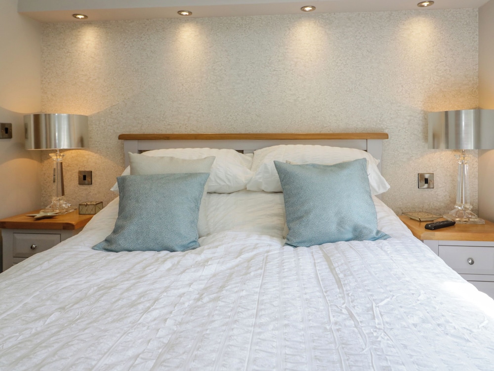 Waterside Lodge
