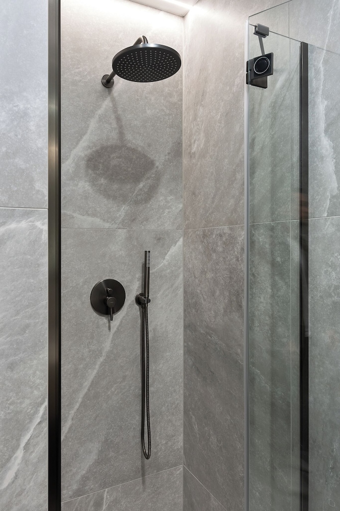 Chronos - Warszawa Wola by Downtown Apartments