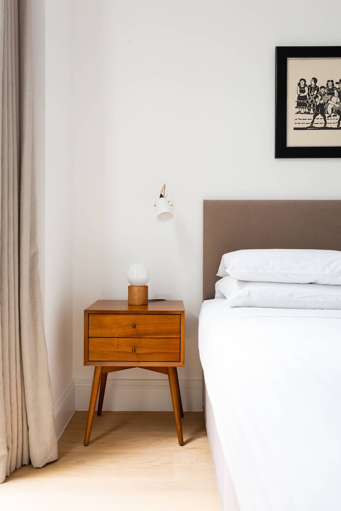 Kildare Gardens by Onefinestay