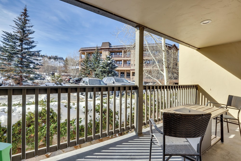 Close to Beaver Creek & Vail: Cozy Edwards Condo!