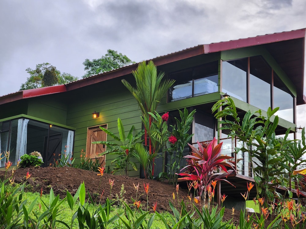 Cabañas Caeli Rainforest Glass Cabin La Perezosa La Fortuna