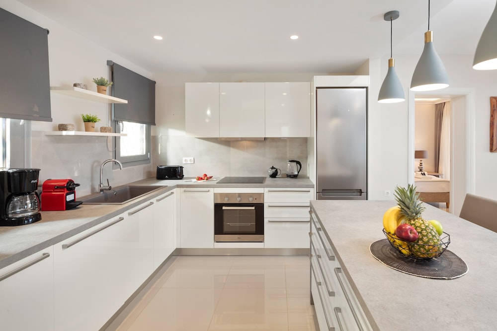 MCN Villas by Whitedreamvillas