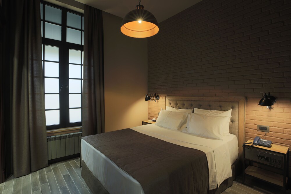Bastille Hotel Yerevan