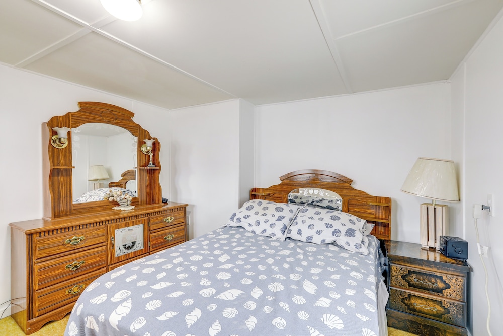 8 Mi Barnegat Lighthouse: Apt w/ Balcony!