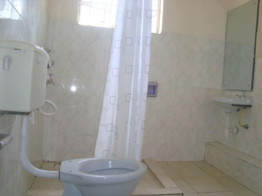 Angaza Guest House photo 4