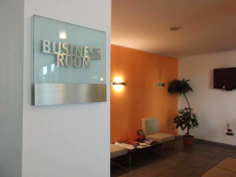 Hotel Bed & Business