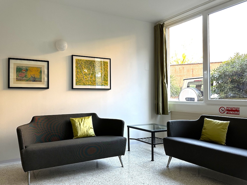 Navigli Apartments