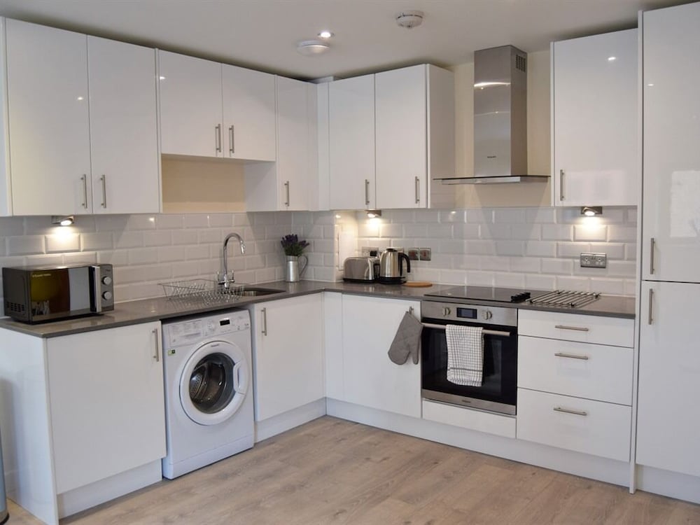 Morland House Apartments