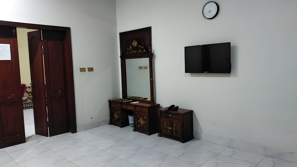 Five Star Inn Guest House
