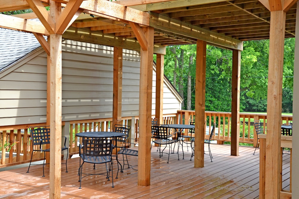 The Oaks Bed and Breakfast view 5