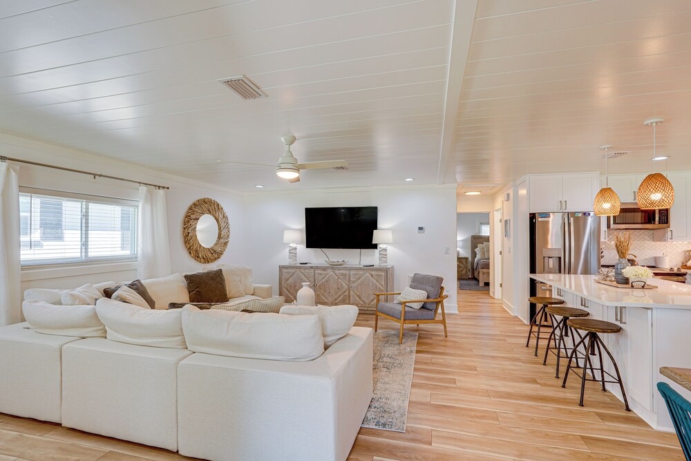 Walk to Beach: Chic PCB Getaway w/ Yard
