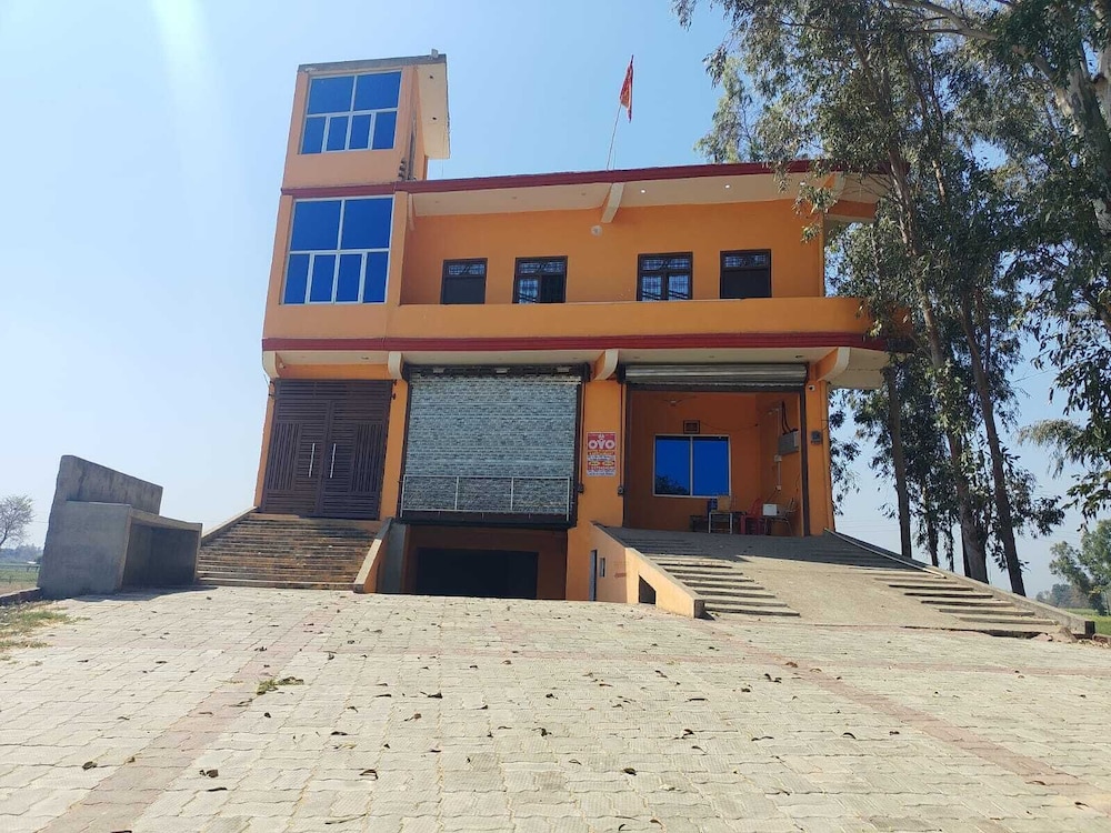 Hotel Diamond Hardoi