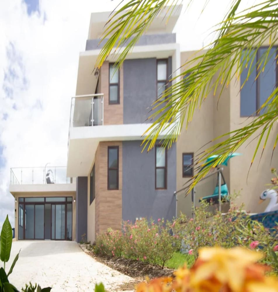 Villa 99 - 3 Bed w Private Pool