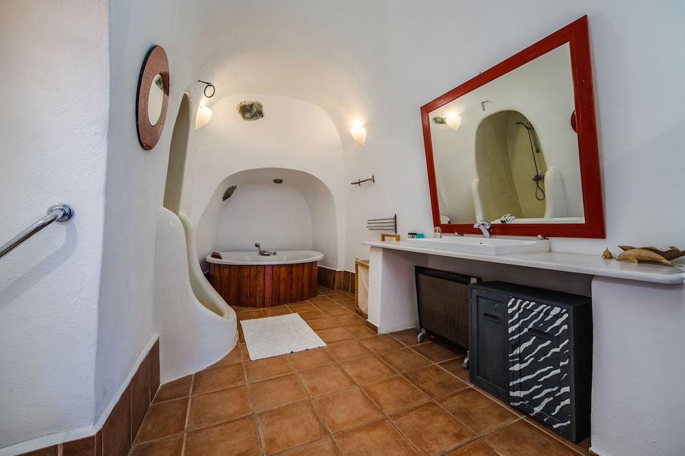 Rosepepper Villa