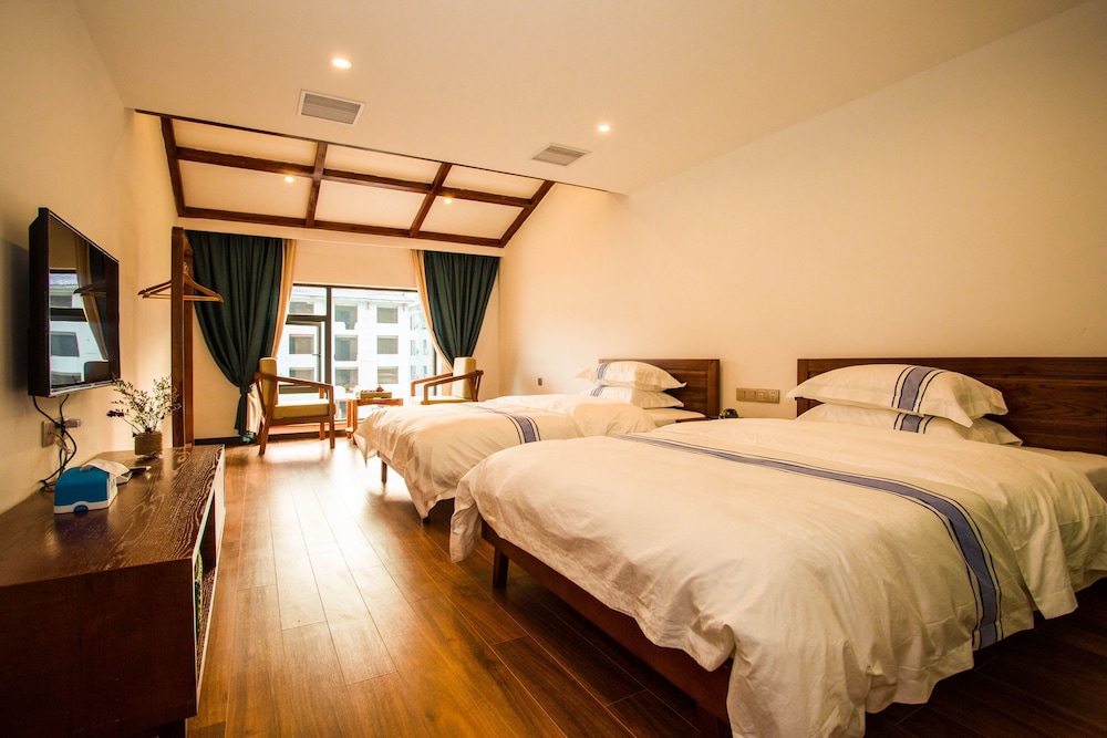 Jingshuihuajian Boutique Inn