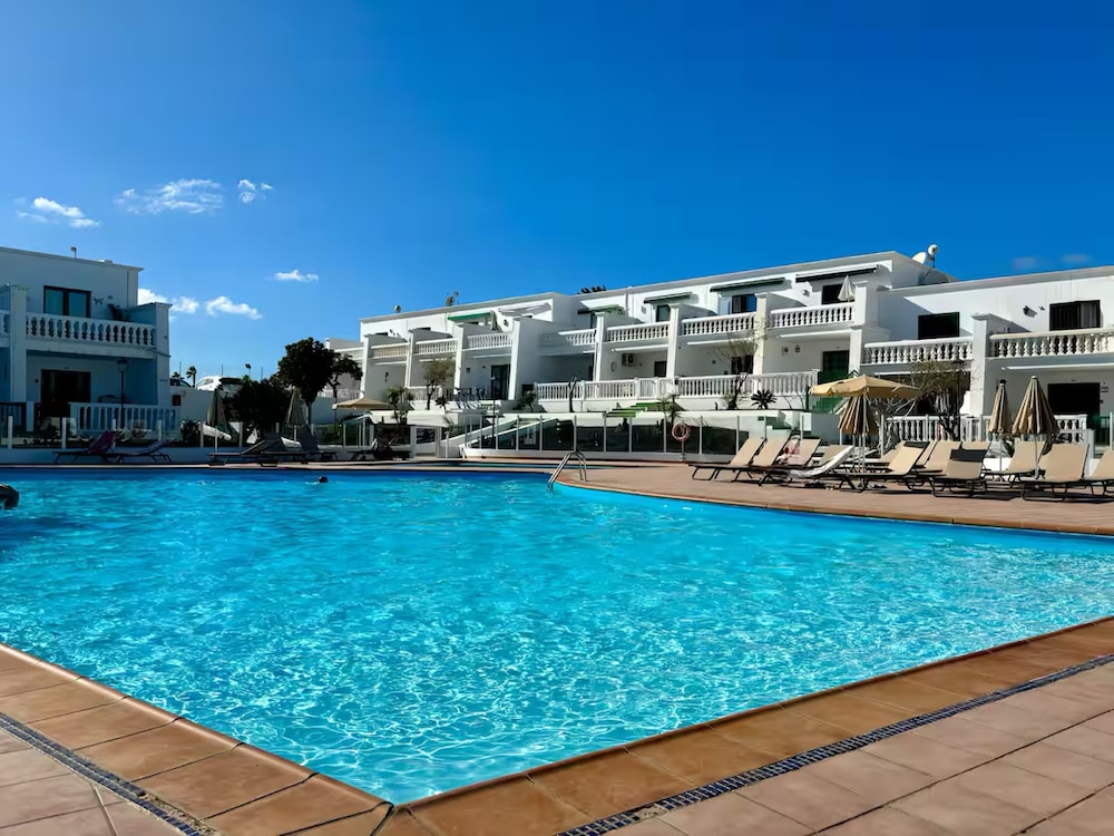 Apartment Florencia With Pool & Wifi in Puerto del Carmen, Lanzarote