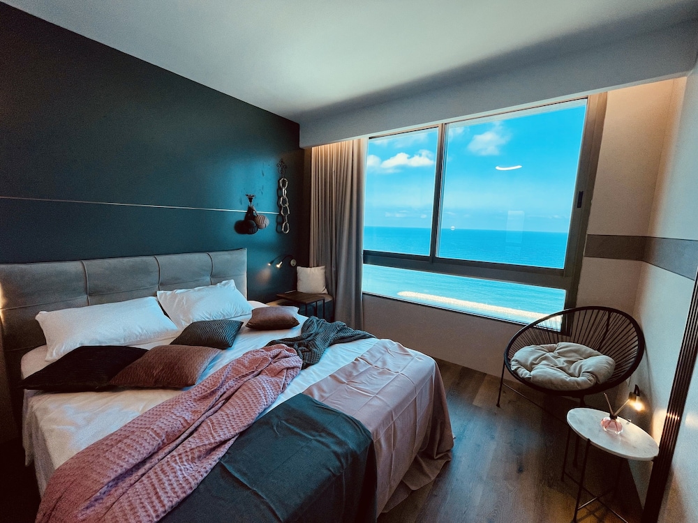 Carmel Holiday Apartments