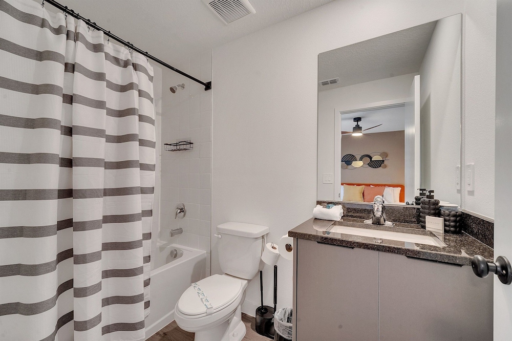 3BR Home Near Disney w/ Office & Fun Corner