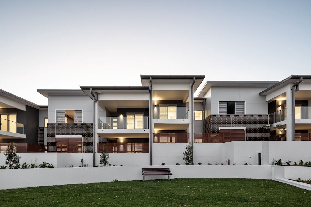 Pristine 3-bed Kiama Unit With Courtyard