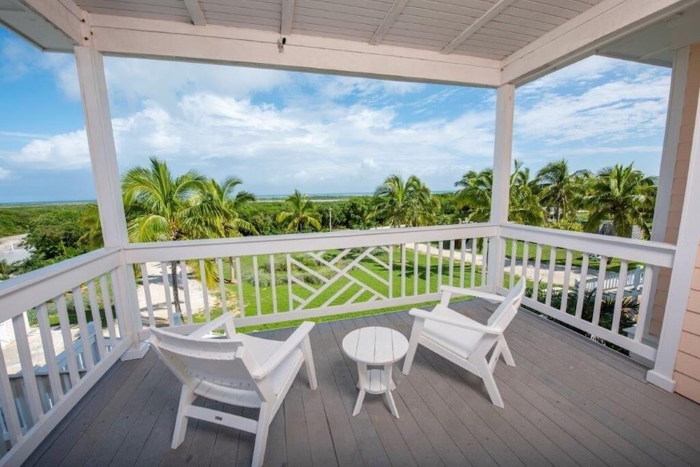 Buttonwood Reserve Compound - Compound W/beach, Pool, Pickleball 17 Bedroom Condo