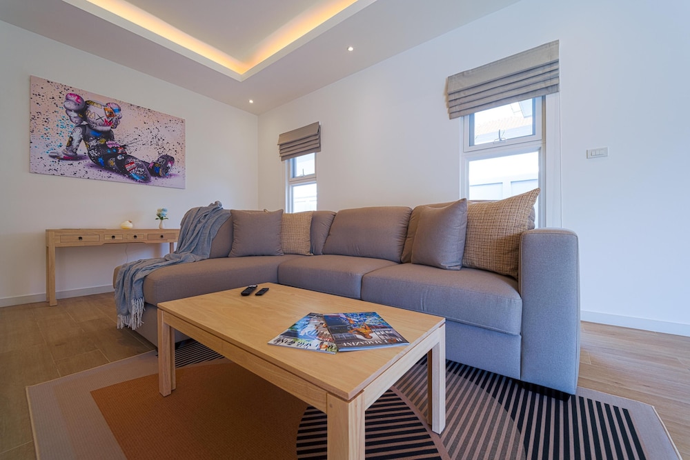 New Modern 3 Bedroom Pool Villa MB3