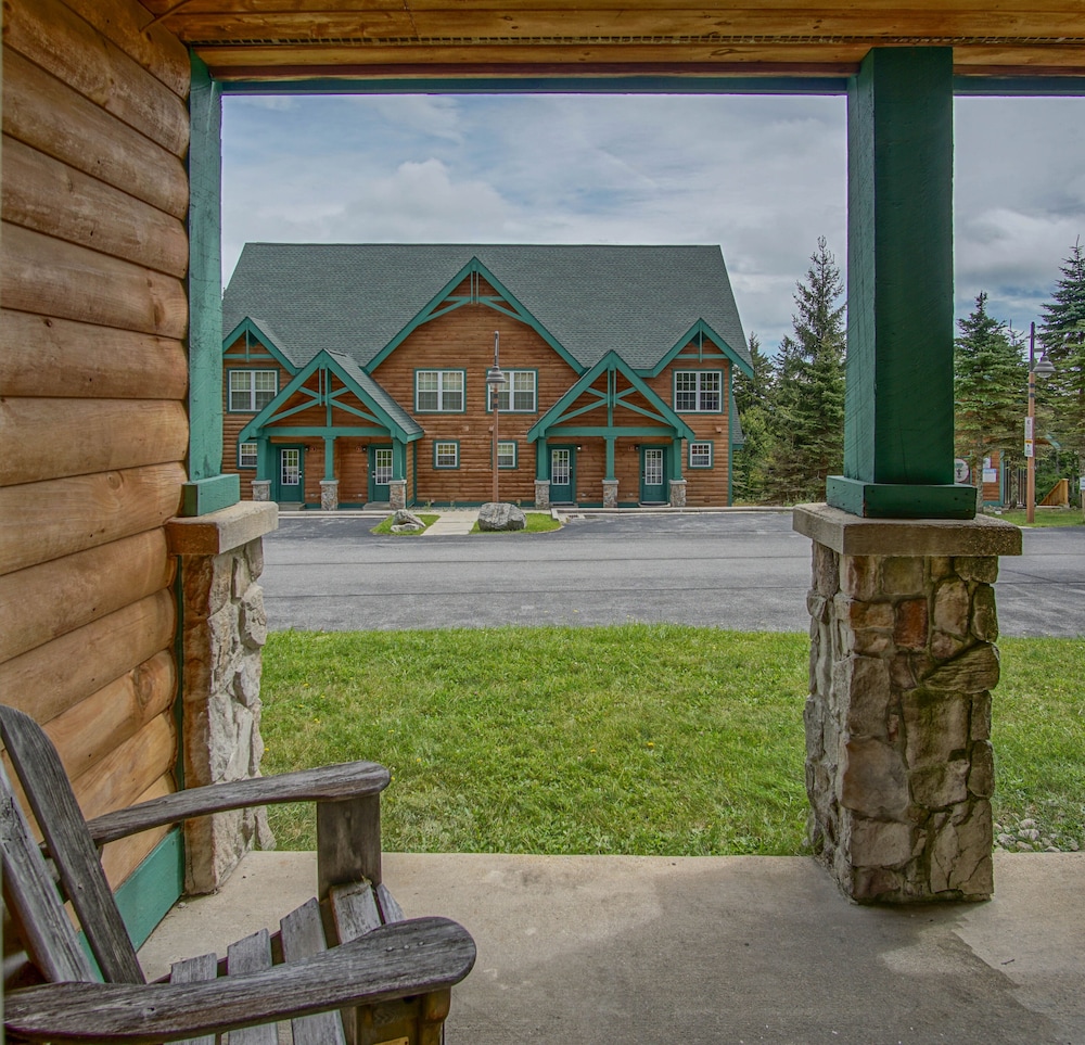 Camp 4 # 11: 3 Bedrooms + Bonus Sleeping Den, 3.5 Baths: Slope Side