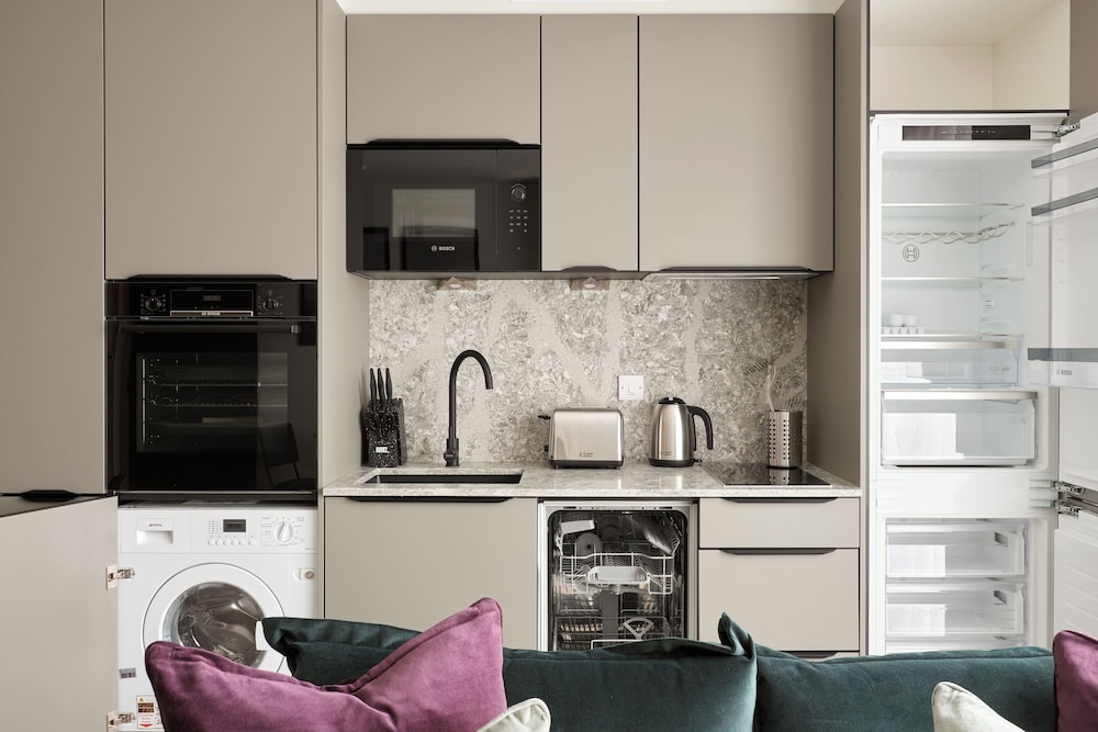 Commercial Road Serviced Apartments - London City East