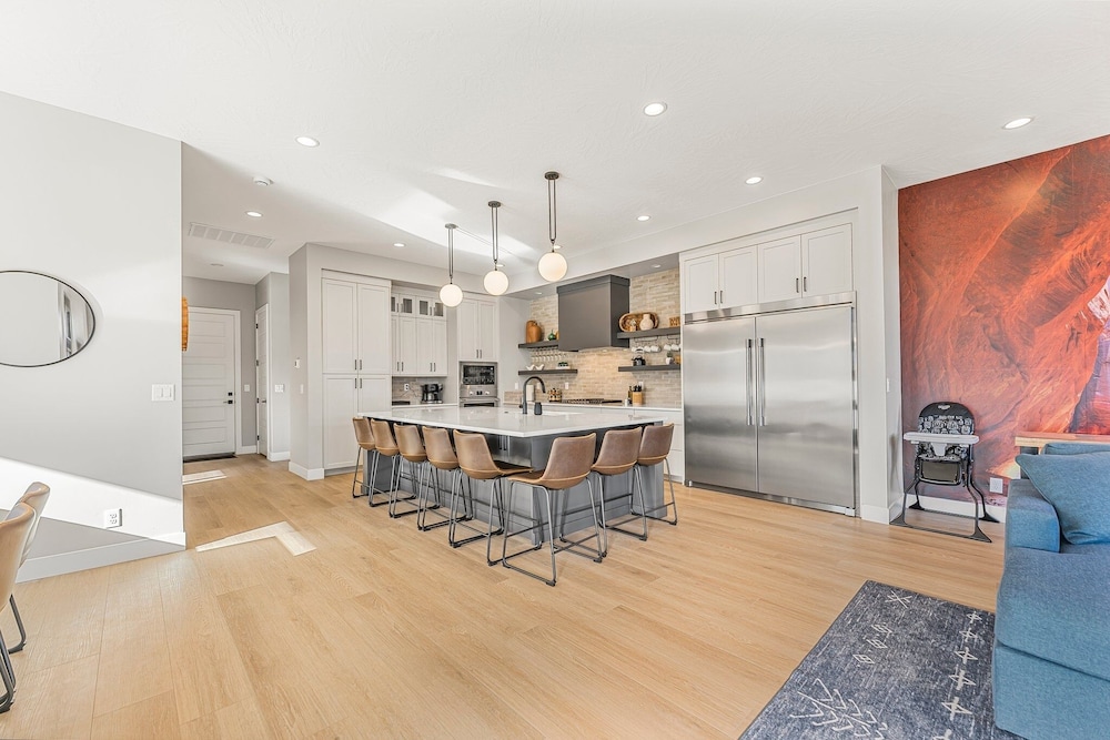 Slickrock Shore 8 Bedroom Townhouse