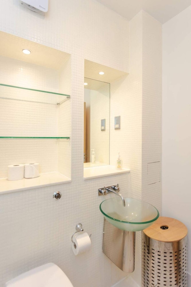 Spacious 2 Bedroom Flat on Bermondsey St