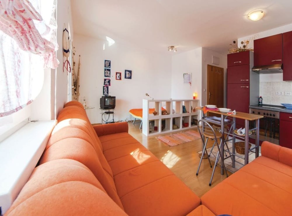 Apartment Ines