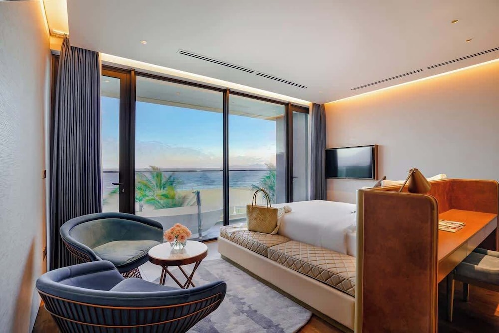 Elegant Retreat for Discerning Travelers