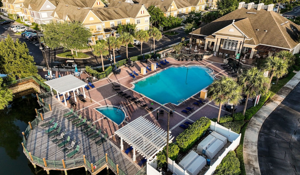 Amazing Family Townhouse Minutes From the Parks
