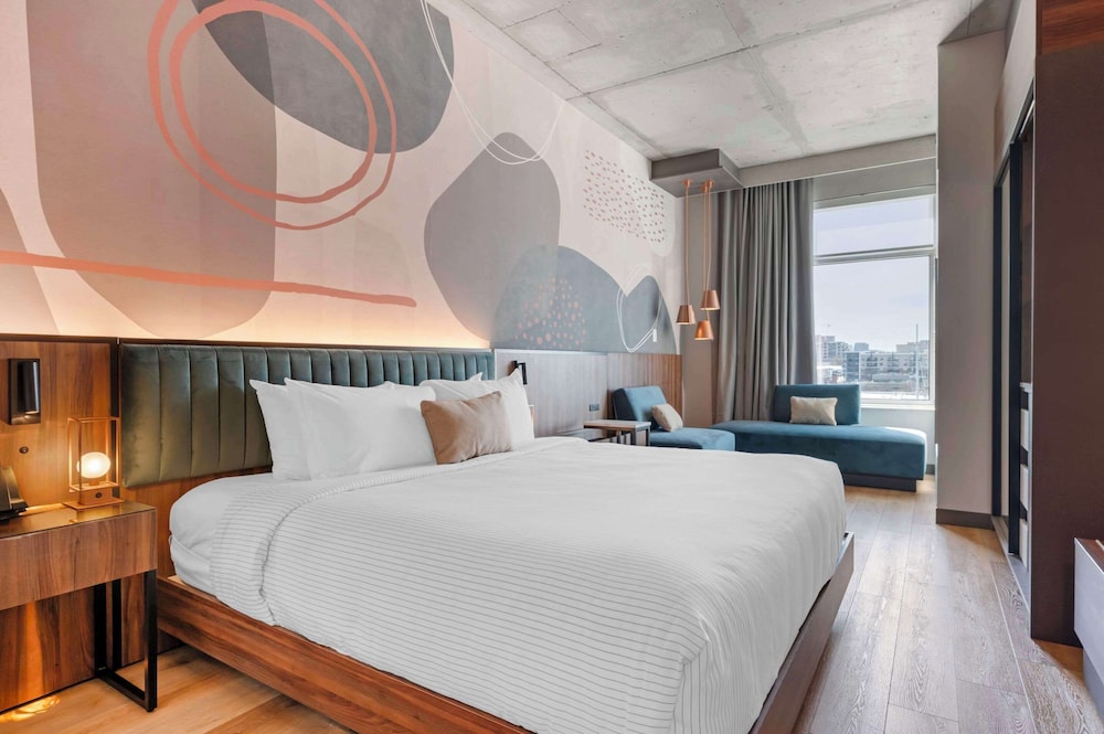 Cambria Hotel Nashville Midtown 18