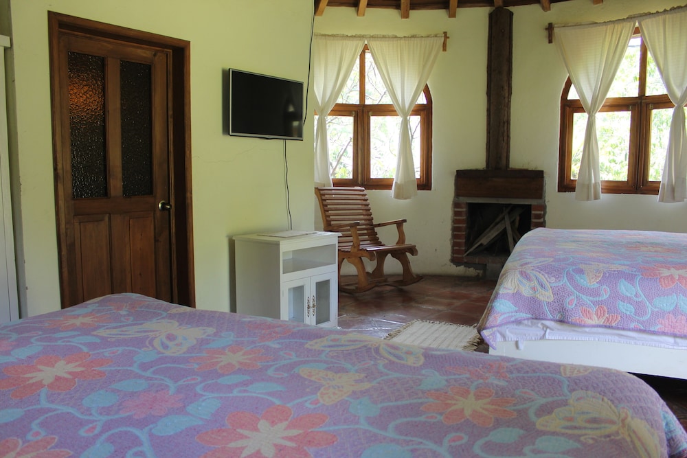 Cabañas Esperanza view 3