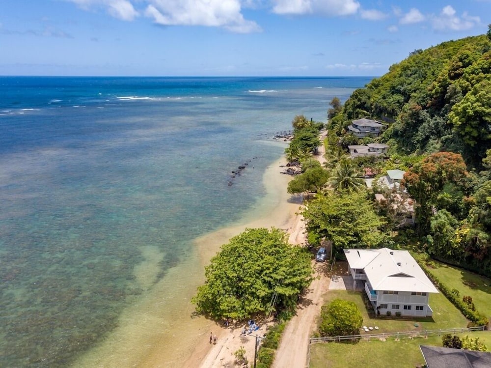 Anini Kai Hulali 4 Bedroom Home by Redawning view 4
