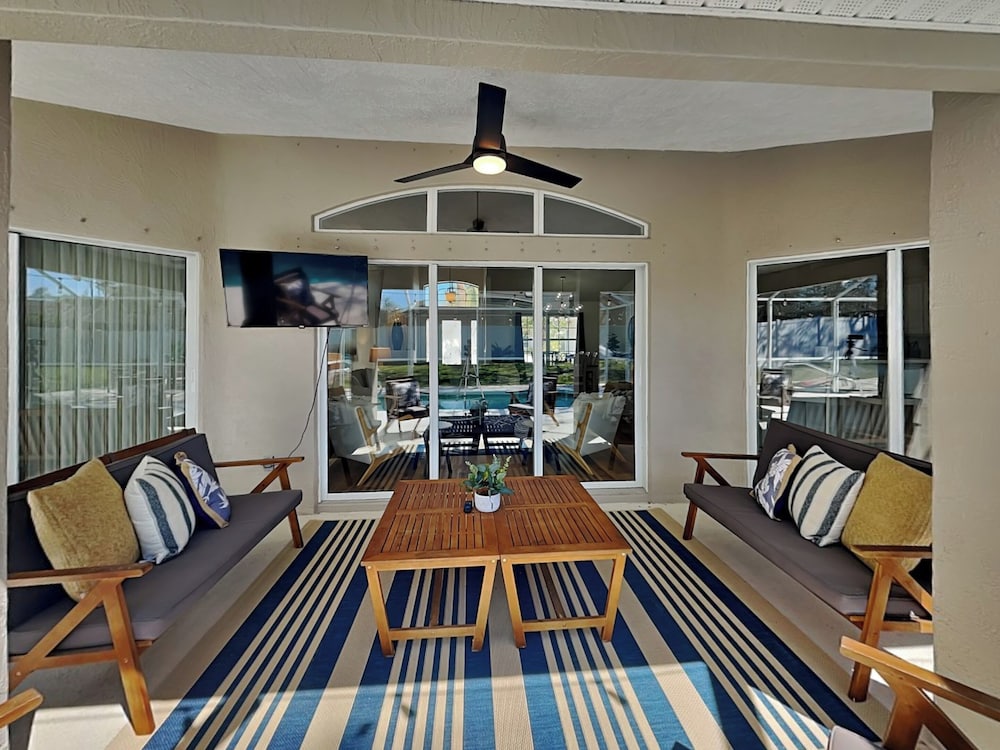 Shore Thing by Distinctive Beach Rentals