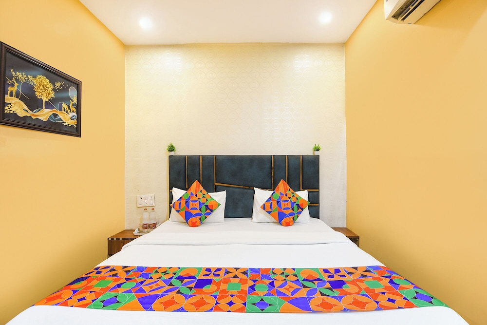 Fabhotel Lotus Inn