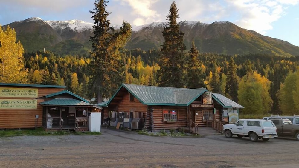 Gwin's Lodge & Roadhouse Est. 1952