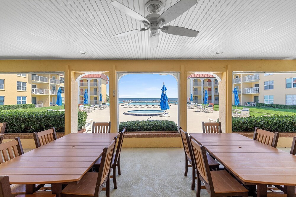 Point East 320