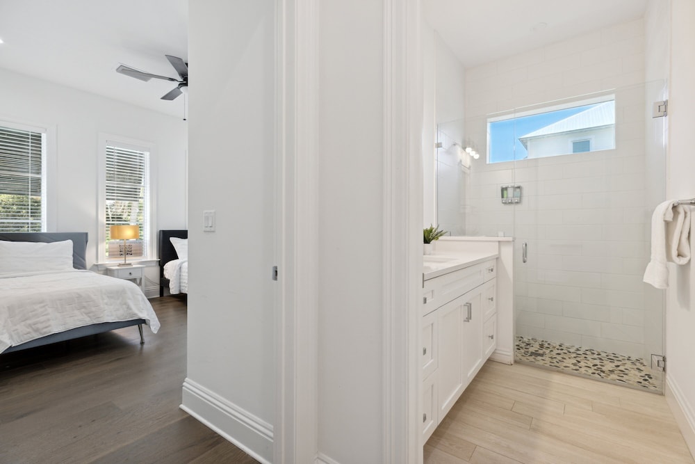 139 Ocean Estates Dr