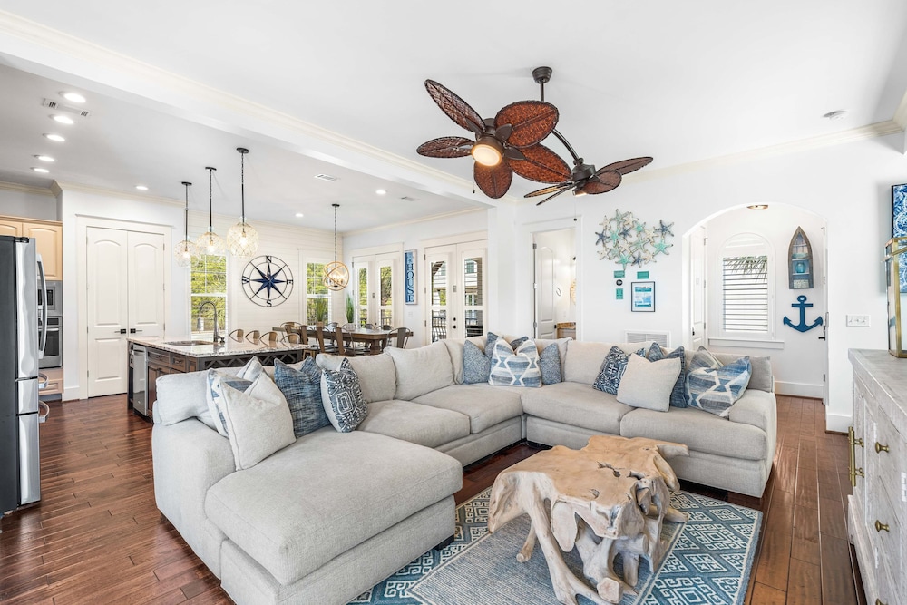 Modern Stay Near 30A w Pool Balcony Golf Cart Rental 30A Sunset Cove