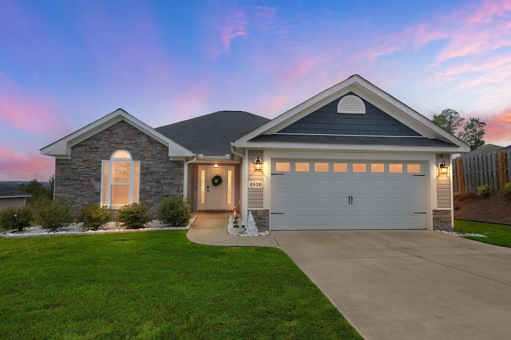 Peaceful Family Retreat Near Augusta 3 Bedroom Home