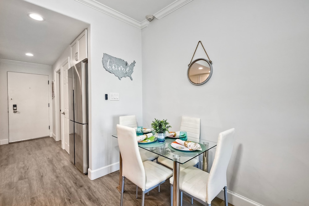 La Costa Gem - Condo for 3!
