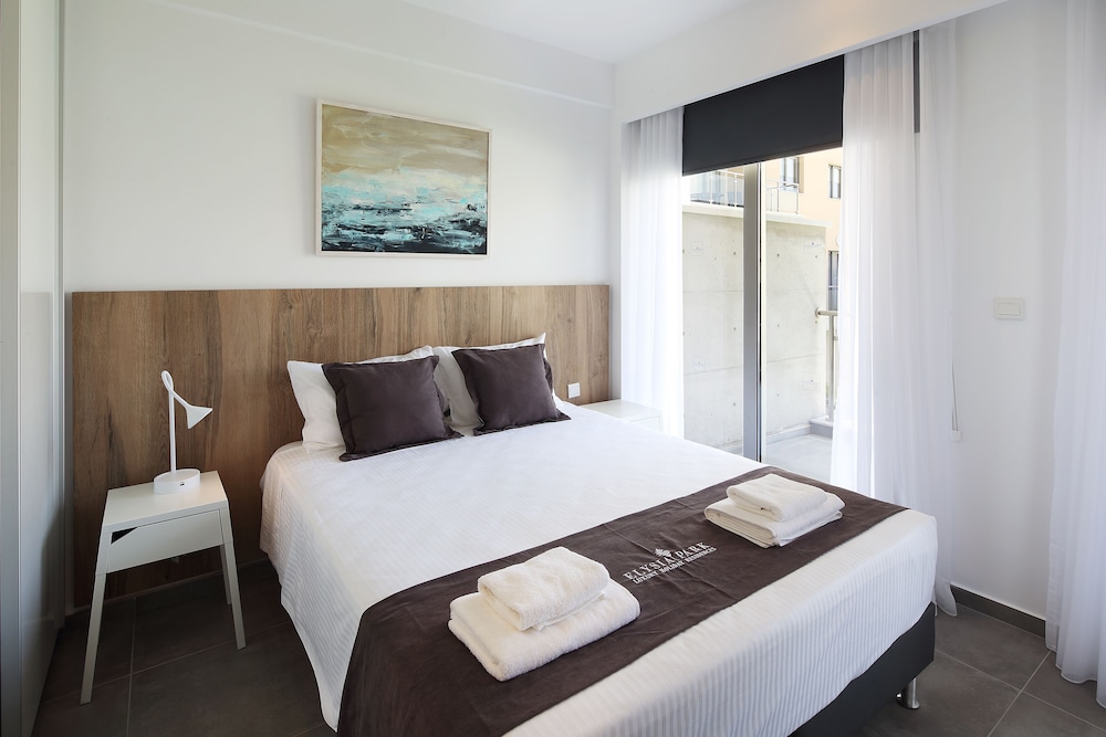 Paphos Vacations - Elysia Park - Property Image 11
