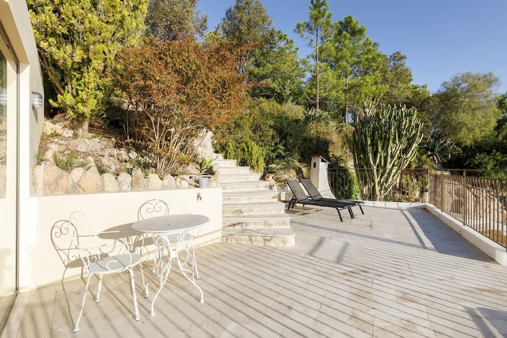 Magnificent Villa With sea View in Theoule sur Mer