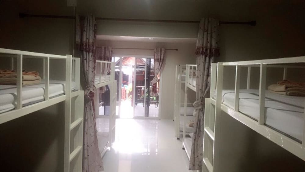 Phi Phi Viva Guesthouse - Hostel